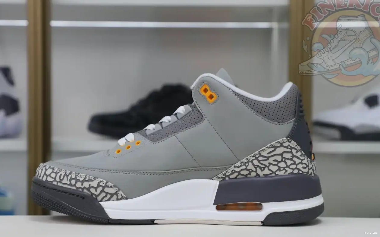 3 Jordan Air grey